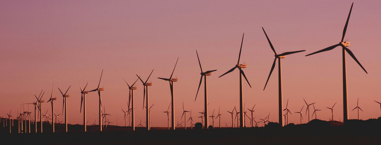 Foto von Windkraftanlagen in Zahara de los Atunes, AL, Spain